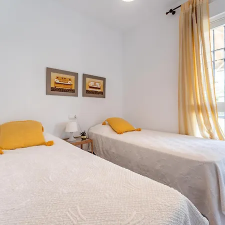 Malagasuite Terrace&pool Playamar * Τορρεμολίνος